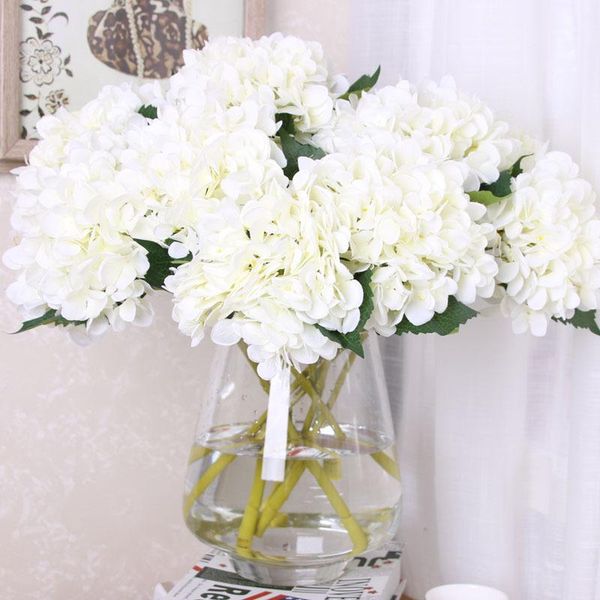 artificial flowers hydrangea bouquet for wedding party home decoration floral silk flower bridal bouquet
artificial flowers hydrangea bouquet for wedding party home decoration floral silk flower bridal bouquet