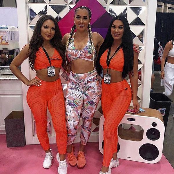 yoga outfits women's jacquard wear gym seamless sportswear 2-piece fitness trousers bra set sports running training suit, White;red
yoga outfits women's jacquard wear gym seamless sportswear 2-piece fitness trousers bra set sports running training suit, White;red
