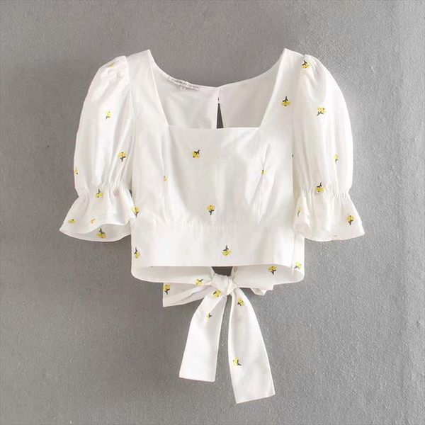 new 2020 women square collar puff sleeve floral embroidery smock blouse ladies backless bow tied shirts chic blusas ls6573, White
new 2020 women square collar puff sleeve floral embroidery smock blouse ladies backless bow tied shirts chic blusas ls6573, White