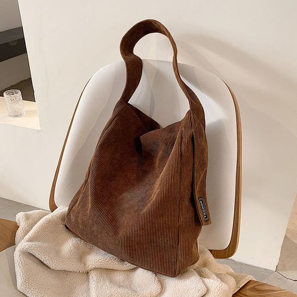 cross body high capacity corduroy shoulder bags for women 2021 winter fashion trending travel handbag lady handbags luxury hand bag
cross body high capacity corduroy shoulder bags for women 2021 winter fashion trending travel handbag lady handbags luxury hand bag
