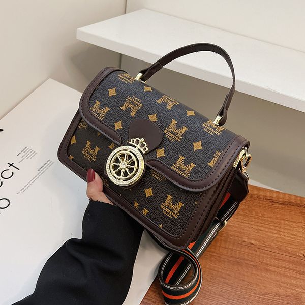 luxury brand lady crossbody designer handbag classic ladies shoulder bag luxurious bag female flip leather messenger bag wristlet wallet bag
luxury brand lady crossbody designer handbag classic ladies shoulder bag luxurious bag female flip leather messenger bag wristlet wallet bag