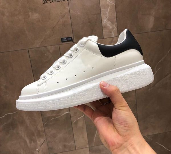 2021 мужская обувь мода женская обувь мужская кожаная кружева платформа негабаритные подошвы кроссовки белые черные повседневные туфли, Black
2021 мужская обувь мода женская обувь мужская кожаная кружева платформа негабаритные подошвы кроссовки белые черные повседневные туфли, Black