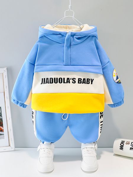 autumn and children's fashion 2 baby clothes 3-year-old boys' winter plush sweater set, White
autumn and children's fashion 2 baby clothes 3-year-old boys' winter plush sweater set, White