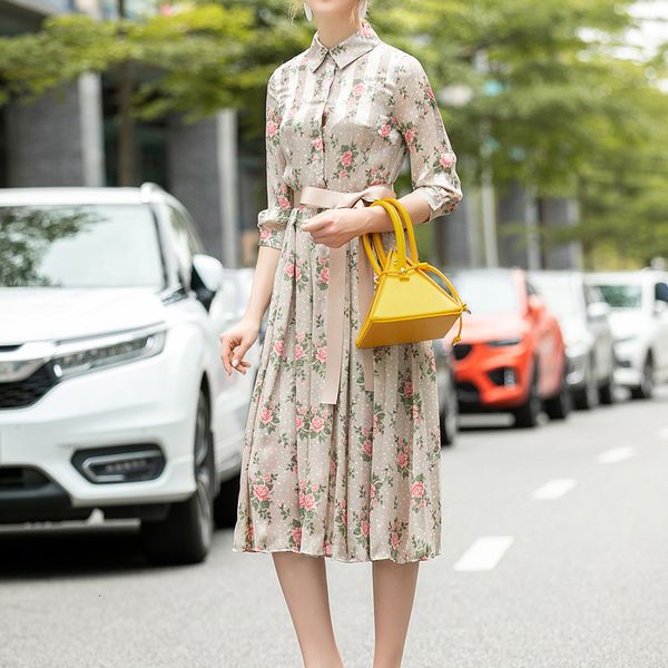 retro strip impression flowers long sleeves fitted with shirt stitches worn by women new fashions of elegant iern, Black;gray
retro strip impression flowers long sleeves fitted with shirt stitches worn by women new fashions of elegant iern, Black;gray