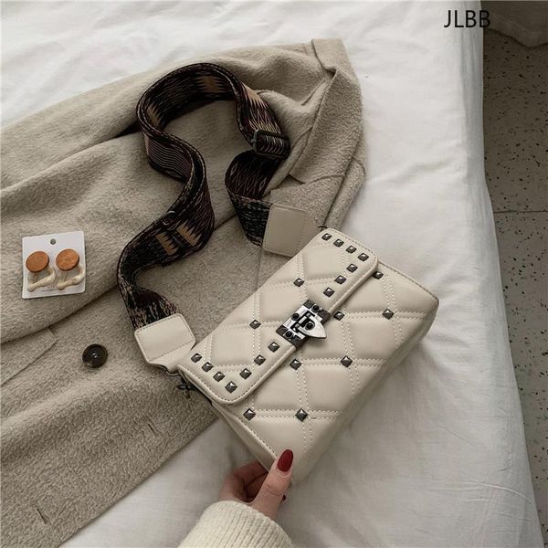 2021 new women's bag rivet ladies bag fashion shoulder casual messenger wide shoulder strap women mobile phone
2021 new women's bag rivet ladies bag fashion shoulder casual messenger wide shoulder strap women mobile phone