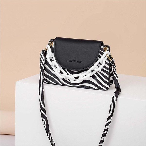 мода zebra tiger pattern closs кошельки и сумочки роскошный дизайнер кожаные симпатичные боковые губные сумки сумка сумка crossbody женщина
мода zebra tiger pattern closs кошельки и сумочки роскошный дизайнер кожаные симпатичные боковые губные сумки сумка сумка crossbody женщина