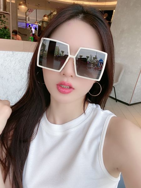 2021 new fashion summer beach sunglasses woman overszie goggle temperament sunglasses for man woman uv400 with box
2021 new fashion summer beach sunglasses woman overszie goggle temperament sunglasses for man woman uv400 with box