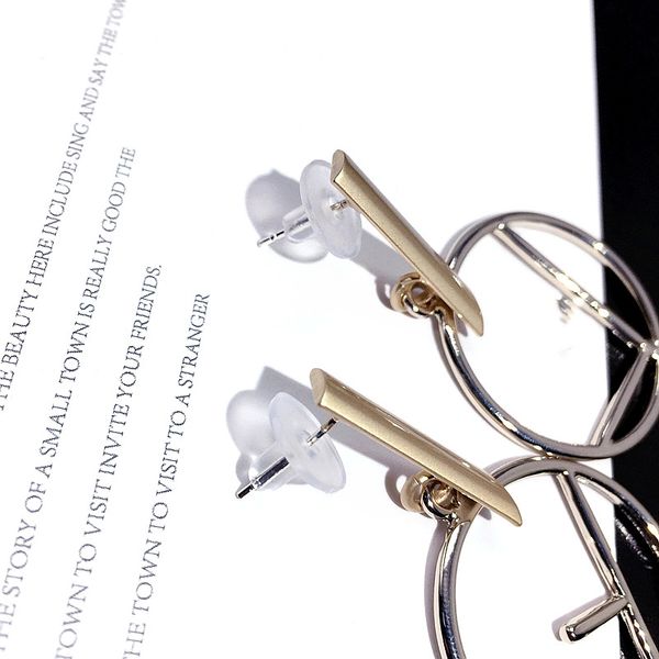 925 silver needle european and american famous women's earrings fashion exaggeration earrings jewelry festival gift bracelet necklace r, Golden;silver
925 silver needle european and american famous women's earrings fashion exaggeration earrings jewelry festival gift bracelet necklace r, Golden;silver