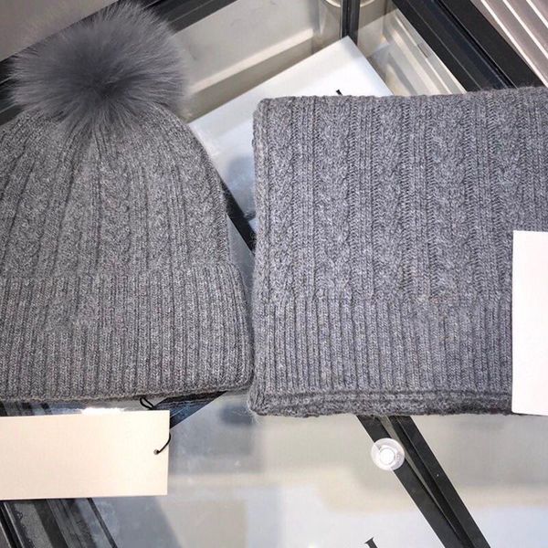 2020 fashion wool knitted hat scarf set high-end atmosphere and high-grade ing, Yellow
2020 fashion wool knitted hat scarf set high-end atmosphere and high-grade ing, Yellow