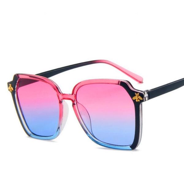 sunglasses 2021 style big box irregular sun glasses fashion small bee polygon europe and america, White;black
sunglasses 2021 style big box irregular sun glasses fashion small bee polygon europe and america, White;black