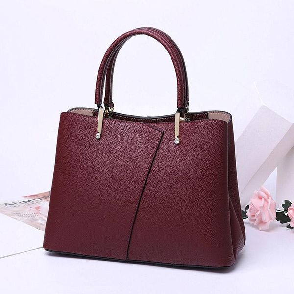 100% real cowhide ladies hand bag 2021 new arrivals women's shoulder bags luxury genuine leather ms messenger bag handbags totes
100% real cowhide ladies hand bag 2021 new arrivals women's shoulder bags luxury genuine leather ms messenger bag handbags totes
