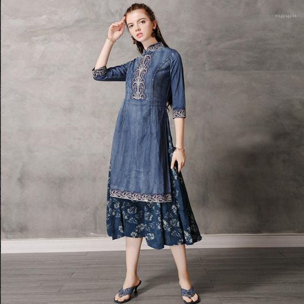 brand 2020 spring new cotton and linen stitching denim fashion long retro cheongsam collar embroidery mid-sleeved slim dress1, Black;gray
brand 2020 spring new cotton and linen stitching denim fashion long retro cheongsam collar embroidery mid-sleeved slim dress1, Black;gray