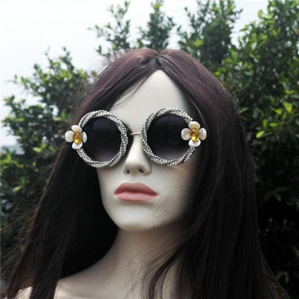 sunglasses round sun glasses rhinestone goggles female square women fashion brand diamond party eyewe, White;black
sunglasses round sun glasses rhinestone goggles female square women fashion brand diamond party eyewe, White;black