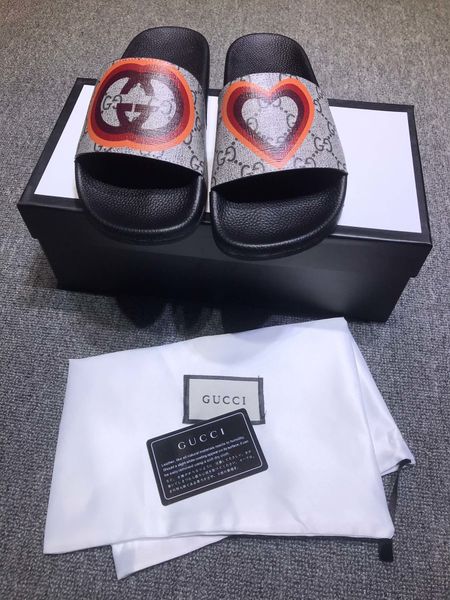 2021 new fashion sandals for men and women, recommended by designers, printed slippers, 6 colors optional size: 35-45, Black
2021 new fashion sandals for men and women, recommended by designers, printed slippers, 6 colors optional size: 35-45, Black