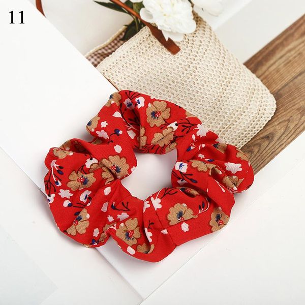 женщины scrunchies цветочные печатные стяжки для волос держатель для волос аксессуары для волос девушки головные удивления эластичные волосы
женщины scrunchies цветочные печатные стяжки для волос держатель для волос аксессуары для волос девушки головные удивления эластичные волосы