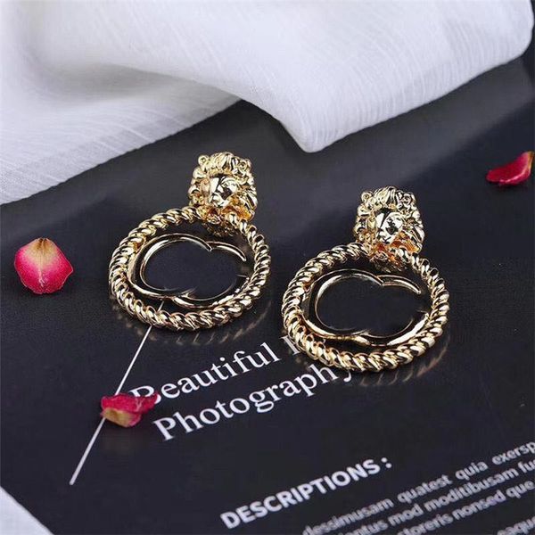 fashion retro earrings studs retro letters designer earrings women brand earrings studs gift for party anniversary, Golden
fashion retro earrings studs retro letters designer earrings women brand earrings studs gift for party anniversary, Golden
