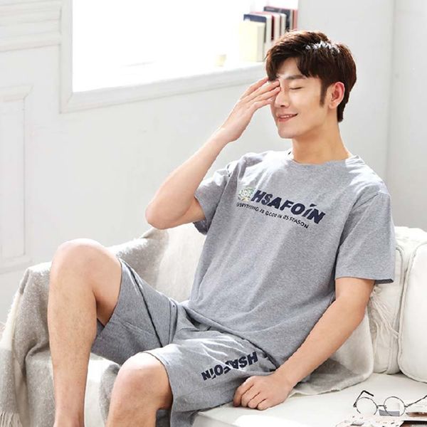2019 summer casual striped cotton short sleeve pajamas sets for men sleepwear male homewear lounge wear night suit home clothes q1216, Black;white
2019 summer casual striped cotton short sleeve pajamas sets for men sleepwear male homewear lounge wear night suit home clothes q1216, Black;white