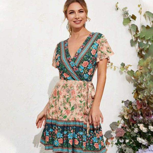bohemian 2020 v-neck women's summer pink print dress seaside resort beach skirt, Black;gray
bohemian 2020 v-neck women's summer pink print dress seaside resort beach skirt, Black;gray
