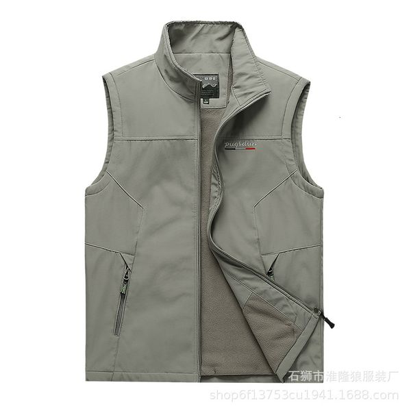 autumn winter and thick men's outdoor large casual stand collar plush waistcoat fishing pgraphy vest, Black;white
autumn winter and thick men's outdoor large casual stand collar plush waistcoat fishing pgraphy vest, Black;white