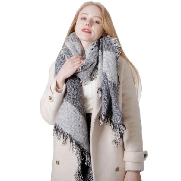 thickened plaid shawl autumn winter contrasting colour bevel burr scarf females women manufacturers wholesale, Blue;gray
thickened plaid shawl autumn winter contrasting colour bevel burr scarf females women manufacturers wholesale, Blue;gray