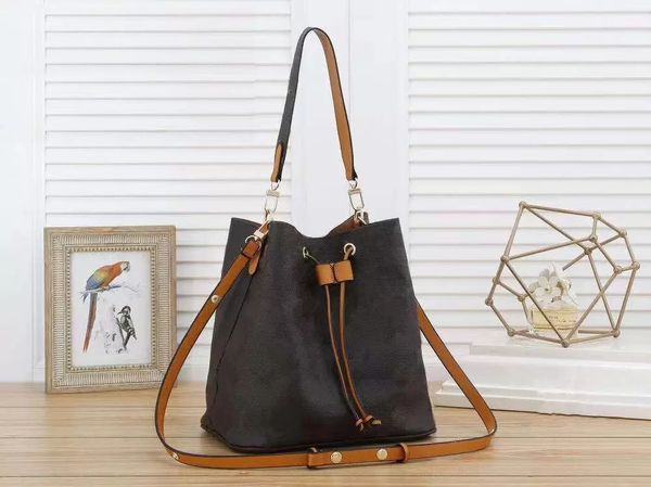 wf 2022 fashion luxury designer shoulder bags womens classic flowers pu leather bucket bag brand wallet shoulder strap handbag backpack
wf 2022 fashion luxury designer shoulder bags womens classic flowers pu leather bucket bag brand wallet shoulder strap handbag backpack