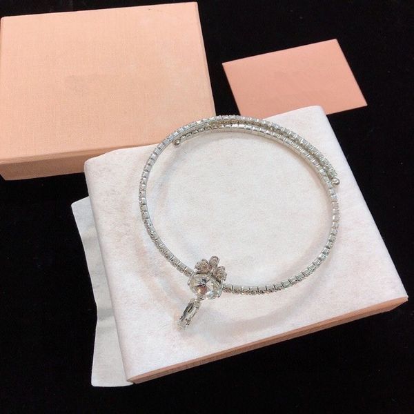 2020 autumn and winter new calendar crystal tassel collar exquisite temperament lady autumn and winter trend necklace, Silver
2020 autumn and winter new calendar crystal tassel collar exquisite temperament lady autumn and winter trend necklace, Silver