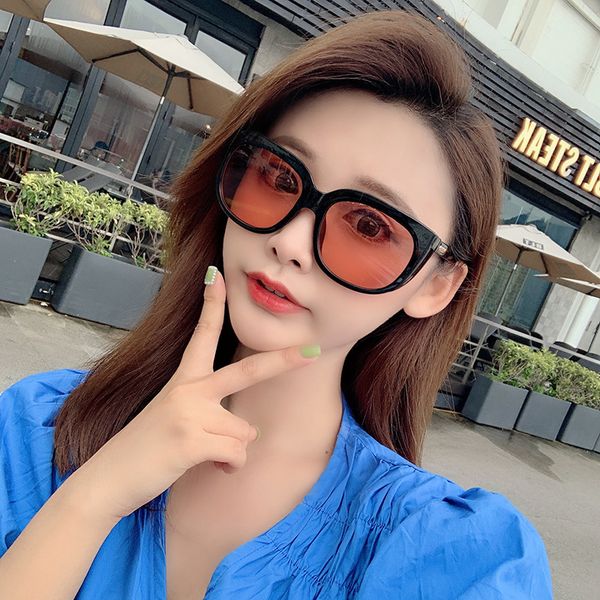 2019 new sunglasses women's punk style sidepack net red same large frame sunglasses women's 0467 trendy sunglasses, White;black
2019 new sunglasses women's punk style sidepack net red same large frame sunglasses women's 0467 trendy sunglasses, White;black
