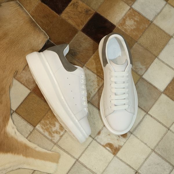 2021 fashion women men trainers reflective rainbow laces white leather platform sneakers women flat wedding shoes quality, Black
2021 fashion women men trainers reflective rainbow laces white leather platform sneakers women flat wedding shoes quality, Black