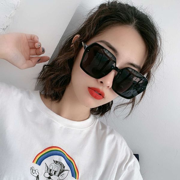 street net red 2020 p new polarized sunglasses women's trendy round face sunglasses in korean anti ultraviolet big frame, White;black
street net red 2020 p new polarized sunglasses women's trendy round face sunglasses in korean anti ultraviolet big frame, White;black