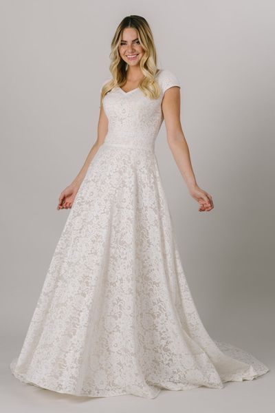 2021 vintage lace modest wedding dresses cap sleeves v neck buttons back lace lds bridal gowns country religious bride dress, White
2021 vintage lace modest wedding dresses cap sleeves v neck buttons back lace lds bridal gowns country religious bride dress, White