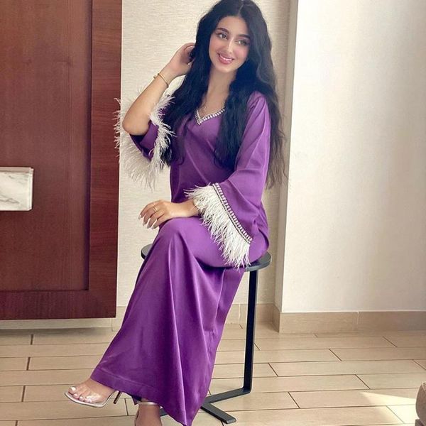 women dubai feather jalabiya maxi dress loose satin v neck 3/4 sleeve muslim arab abaya gown party banquet morocco jelleba eid, Red 
women dubai feather jalabiya maxi dress loose satin v neck 3/4 sleeve muslim arab abaya gown party banquet morocco jelleba eid, Red