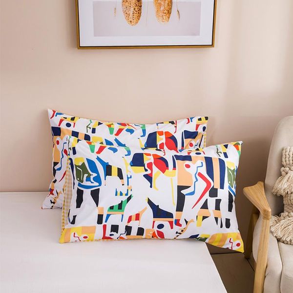 3pcs/set single soft with pillow case corner ties durable king quilt cover fashion bedding decor floral luxurious modern
3pcs/set single soft with pillow case corner ties durable king quilt cover fashion bedding decor floral luxurious modern