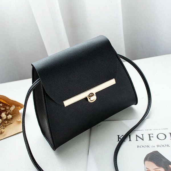 2019 new style ladies cross flap solid hasp body messenger shoulder women's waist satchel bag handbag, Red;black
2019 new style ladies cross flap solid hasp body messenger shoulder women's waist satchel bag handbag, Red;black