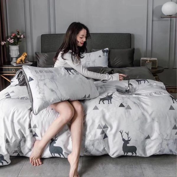 bedding sets pure color double-sided washed silk four-piece suit european-style simple cotton embroidery bed line
bedding sets pure color double-sided washed silk four-piece suit european-style simple cotton embroidery bed line