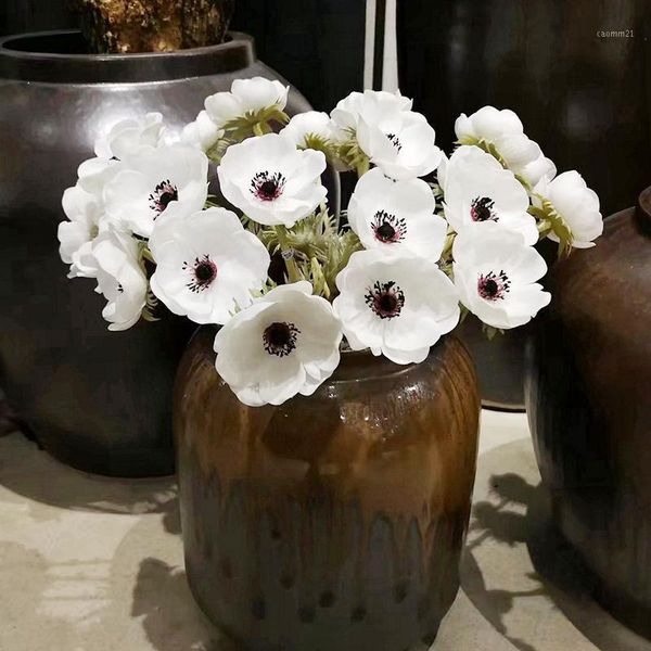 1pcs real touch artificial anemone flowers rose bride wedding holding hand flower home living room decor p props fake flower1
1pcs real touch artificial anemone flowers rose bride wedding holding hand flower home living room decor p props fake flower1