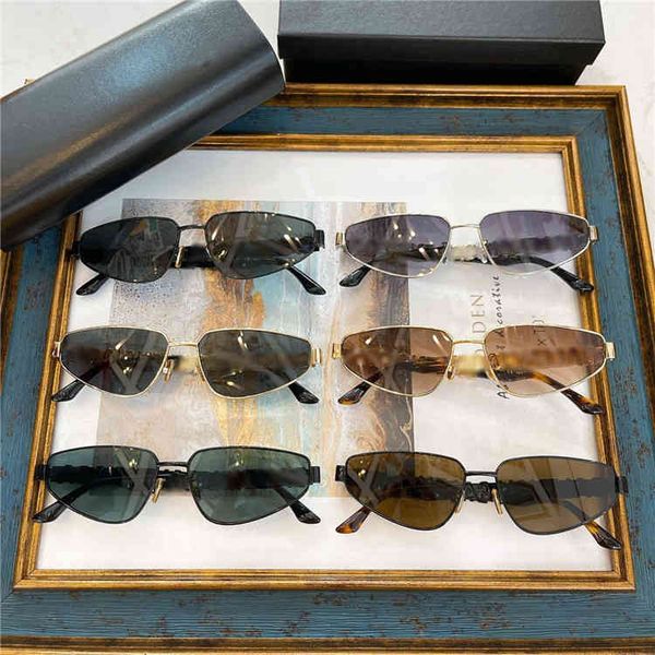 2022 factory wholesale paris home fashion letter mirror leg triangular sunglasses star same sunglasses, White;black
2022 factory wholesale paris home fashion letter mirror leg triangular sunglasses star same sunglasses, White;black