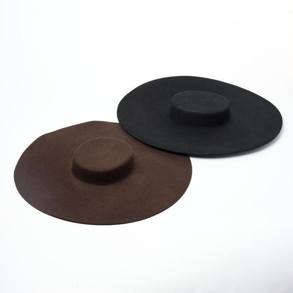 202011-hh8131 winter wool fashion model show style leisure lady fedoras cap women hat, Blue;gray
202011-hh8131 winter wool fashion model show style leisure lady fedoras cap women hat, Blue;gray