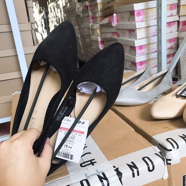 single shoes women 2020 autumn new flat pointed shallow mouth scoop shoes large size women's shoes flats c1120, Black
single shoes women 2020 autumn new flat pointed shallow mouth scoop shoes large size women's shoes flats c1120, Black