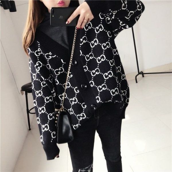 fall 2020 new korean style jacquard monogrammed cardigan women's regular loose knit sweater jacket, White;black
fall 2020 new korean style jacquard monogrammed cardigan women's regular loose knit sweater jacket, White;black