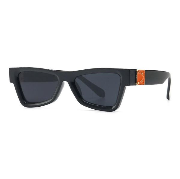 sunglasses 2021 glamour designer brand for women and men small fashion frame luxury sun glasses, White;black
sunglasses 2021 glamour designer brand for women and men small fashion frame luxury sun glasses, White;black