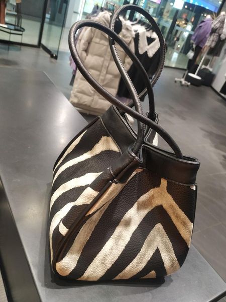 shoulder bags luxurys designers lady womens crossbody tote hobo purses handbags bag wallet backpak zebra composite clutch
shoulder bags luxurys designers lady womens crossbody tote hobo purses handbags bag wallet backpak zebra composite clutch