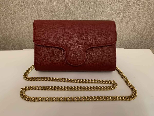 european fashion high-quality one-shoulder messenger bag women's designer handbag chain bags
european fashion high-quality one-shoulder messenger bag women's designer handbag chain bags