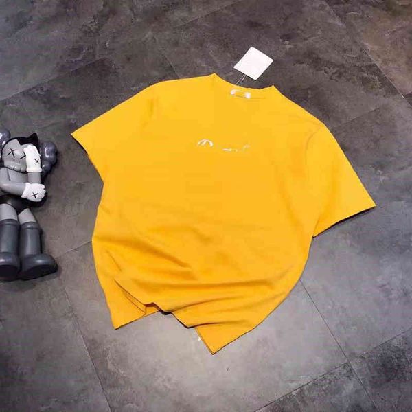 2022 factory wholesale new summer fashion pink pig printed short sleeve t-shirt for men and women casual loose 062304, White
2022 factory wholesale new summer fashion pink pig printed short sleeve t-shirt for men and women casual loose 062304, White