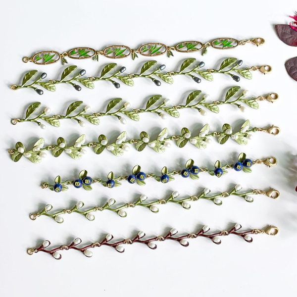 women bracelets bangles retro elegant plant freshwater pearls leaves bracelet fashion jewelry1, Golden;silver
women bracelets bangles retro elegant plant freshwater pearls leaves bracelet fashion jewelry1, Golden;silver