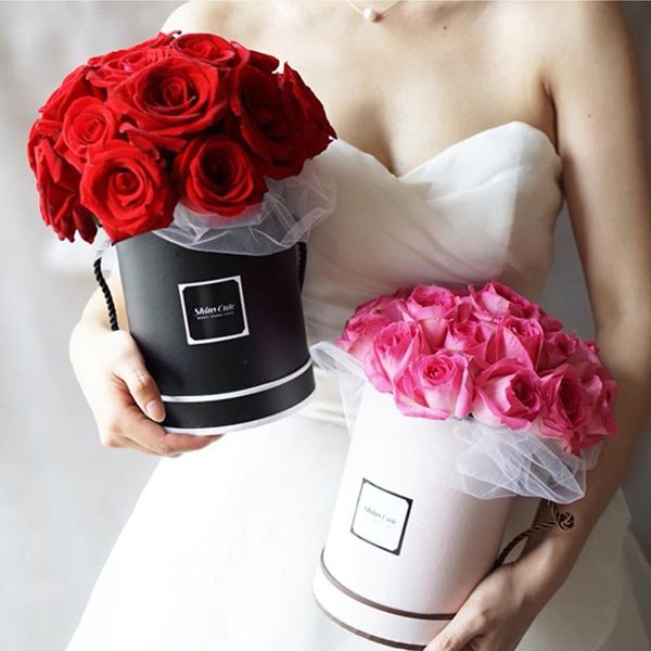 bouquet flowers box packaging artificial flower arrangement stand vase home wedding party table decor round gifts boxes with lid
bouquet flowers box packaging artificial flower arrangement stand vase home wedding party table decor round gifts boxes with lid