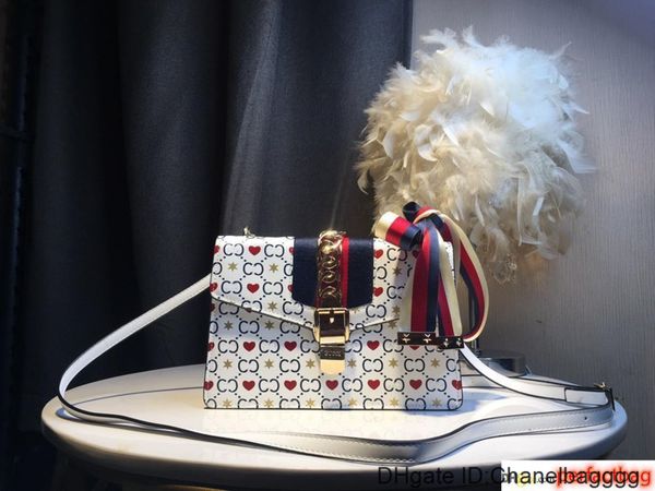 xnew the latest style love, shoulder bag, selling style, suitable for gift-giving, simple fashion
xnew the latest style love, shoulder bag, selling style, suitable for gift-giving, simple fashion