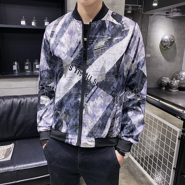 fashion printing casual mens jackets coats outwear bomber jacket men 2020 spring mens pilot jacket sportswear bomber1, Black;brown
fashion printing casual mens jackets coats outwear bomber jacket men 2020 spring mens pilot jacket sportswear bomber1, Black;brown