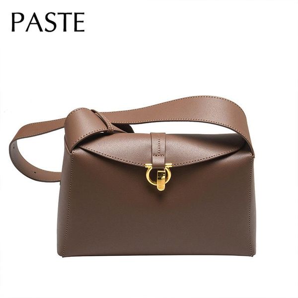shoulder bags 2021 chic box wide strap bag import cow leather lock design square messenger roomy crossbody luxury
shoulder bags 2021 chic box wide strap bag import cow leather lock design square messenger roomy crossbody luxury