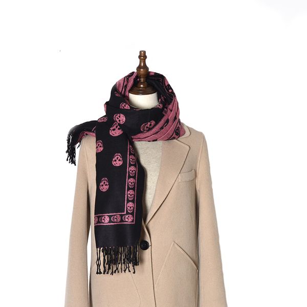 2021 new brand skull cashmere women men winter thick shawl wrap head scarf holiday gift t9lp, Blue;gray
2021 new brand skull cashmere women men winter thick shawl wrap head scarf holiday gift t9lp, Blue;gray