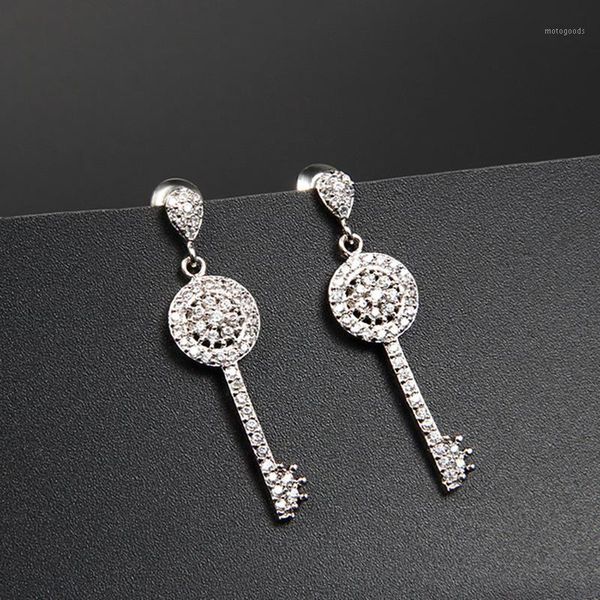 stud trendy zirconia clear crystal key luxury pave full cz design wedding personality earrings for women jewelry 20211, Golden;silver
stud trendy zirconia clear crystal key luxury pave full cz design wedding personality earrings for women jewelry 20211, Golden;silver
